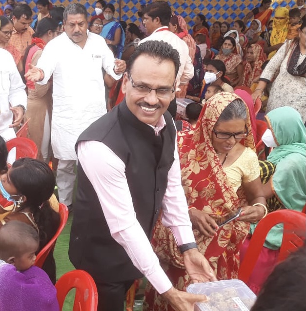 Barwani Strikes on Malnutrition by Launching ‘Dry Fruits Laddus’